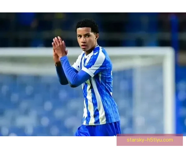 跟队曼联报价求购阿拉奥17岁