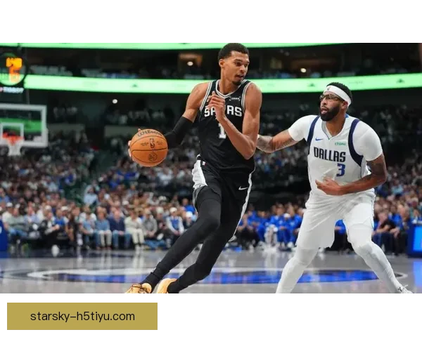 文班29加11马刺胜独行侠